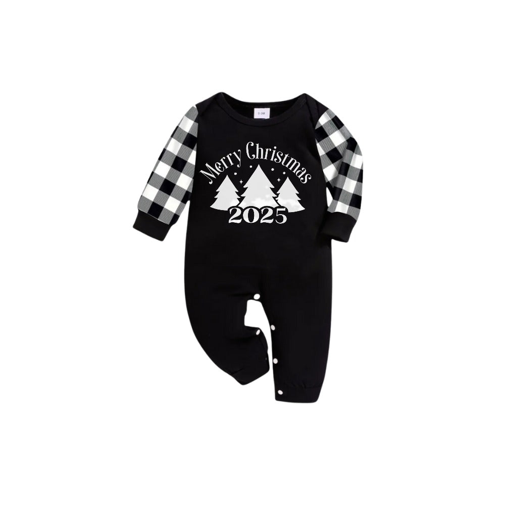Mirla | Svart-Vit Rutigt Kortärmad Julpyjamas med Julgran och Slogan-Designs-Eva Jonsson