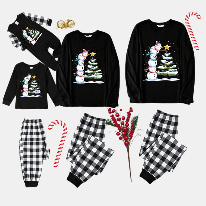 Mirla | Svart-Vitt Rutigt Jul-Pyjamas-Set med Snögubbe- och Julgranstryck-Eva Jonsson