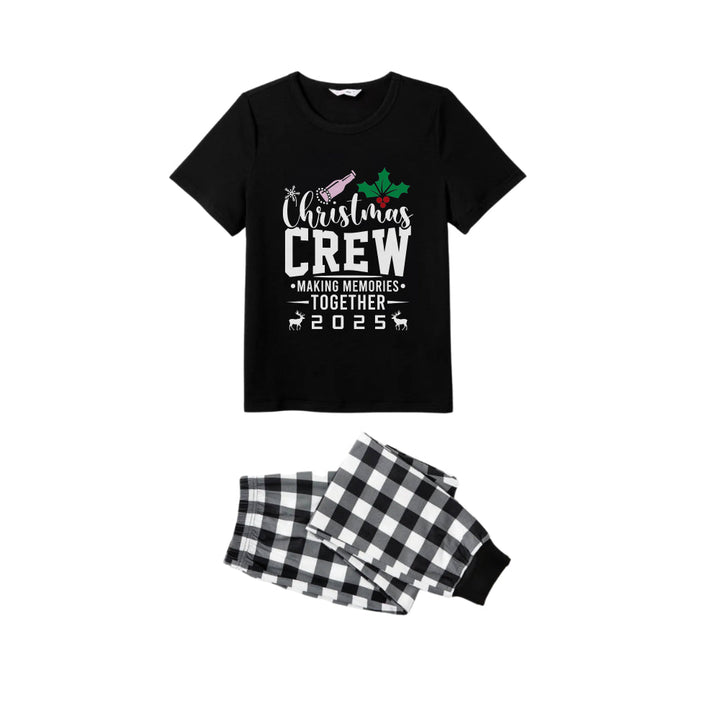 Mirla | Svart-Vitt Rutmönster Kortärmad Jul Familjepyjamas-Set med Trycket Christmas Crew Making Memories Together 2025-Eva Jonsson