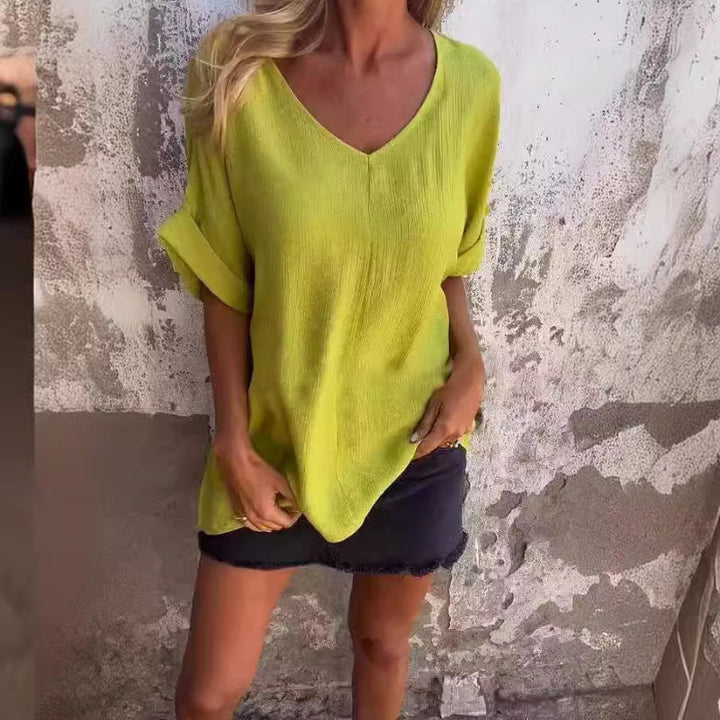 Mirla | T-shirt med överdimensionerad V-hals för damer-Eva Jonsson