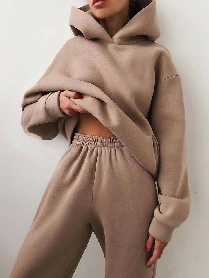 Mirla | Trendig Hoodie I Lätt Tvådelad Set-Eva Jonsson