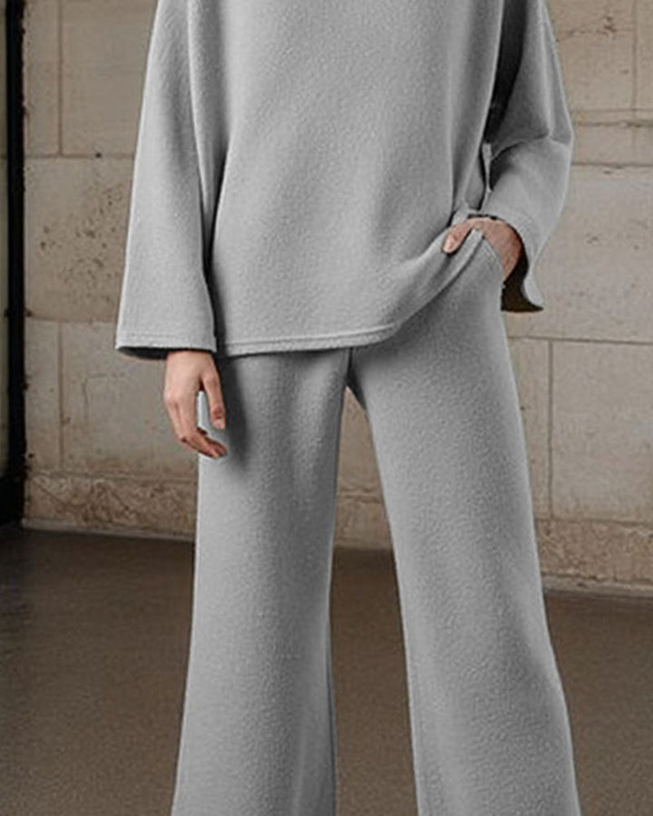 Mirla | Turtleck Lounge Set-Eva Jonsson