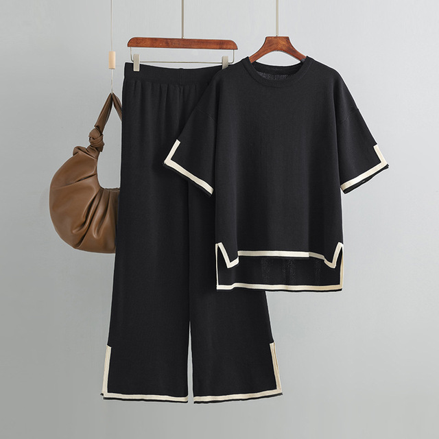 Mirla | Tvådelade Koreanska Outfits i Lätt, Stretchigt och Mjukt Material-Eva Jonsson