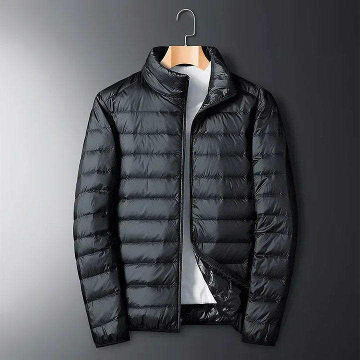 Mirla | Ultra Light Duck Feather Jacket för Män-Eva Jonsson