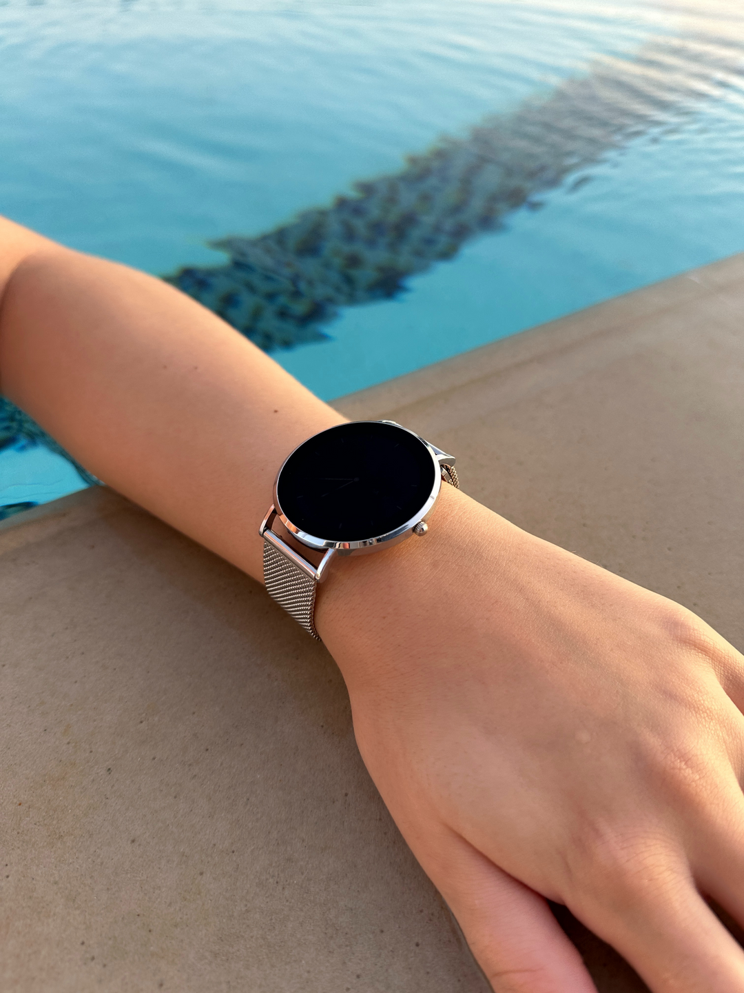 Mirla | Ultra Tunn Elegant Dam Smartwatch-Eva Jonsson