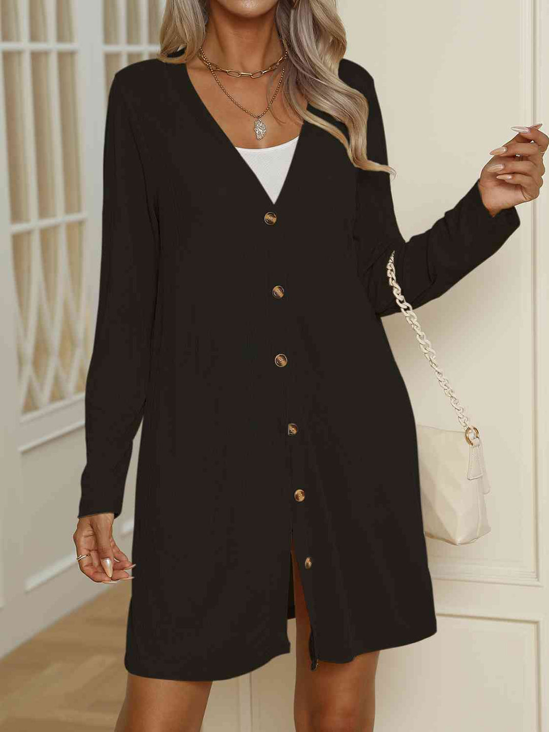 Mirla | V-ringad Knapptopp Långärmad Cardigan-Eva Jonsson