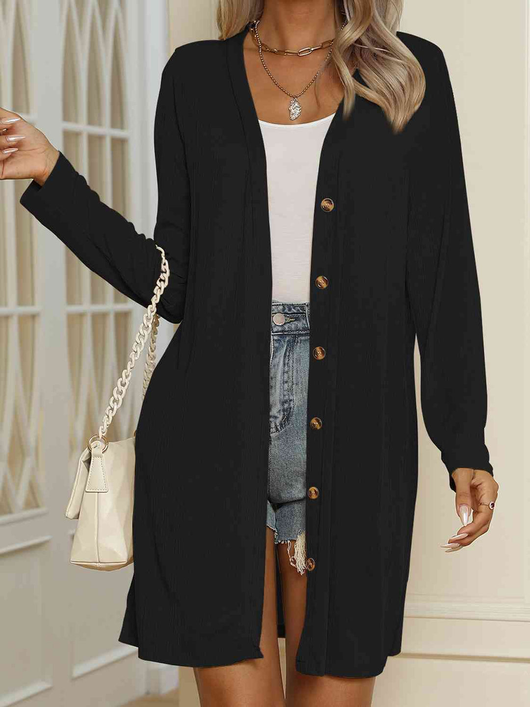 Mirla | V-ringad Knapptopp Långärmad Cardigan-Eva Jonsson