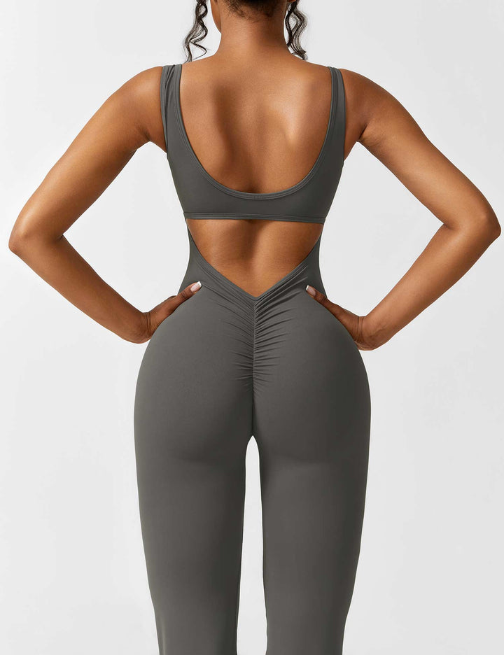 Mirla | V-rygg Utsvängd Jumpsuit-Eva Jonsson