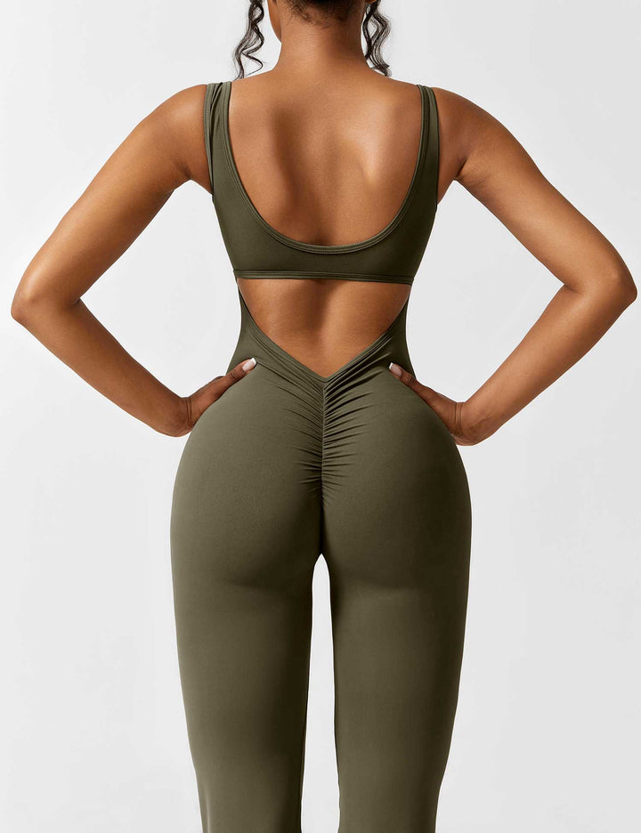 Mirla | V-rygg Utsvängd Jumpsuit-Eva Jonsson