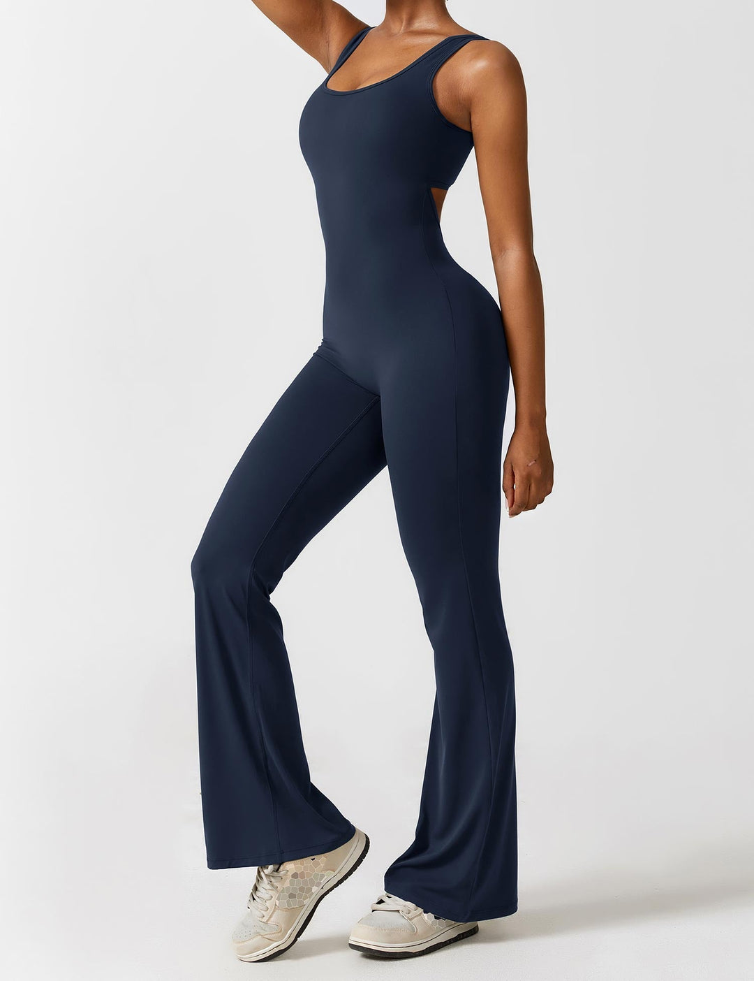 Mirla | V-rygg Utsvängd Jumpsuit-Eva Jonsson