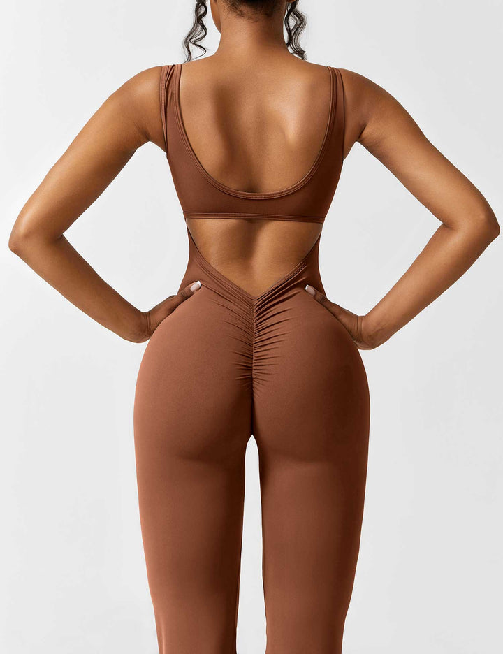 Mirla | V-rygg Utsvängd Jumpsuit-Eva Jonsson