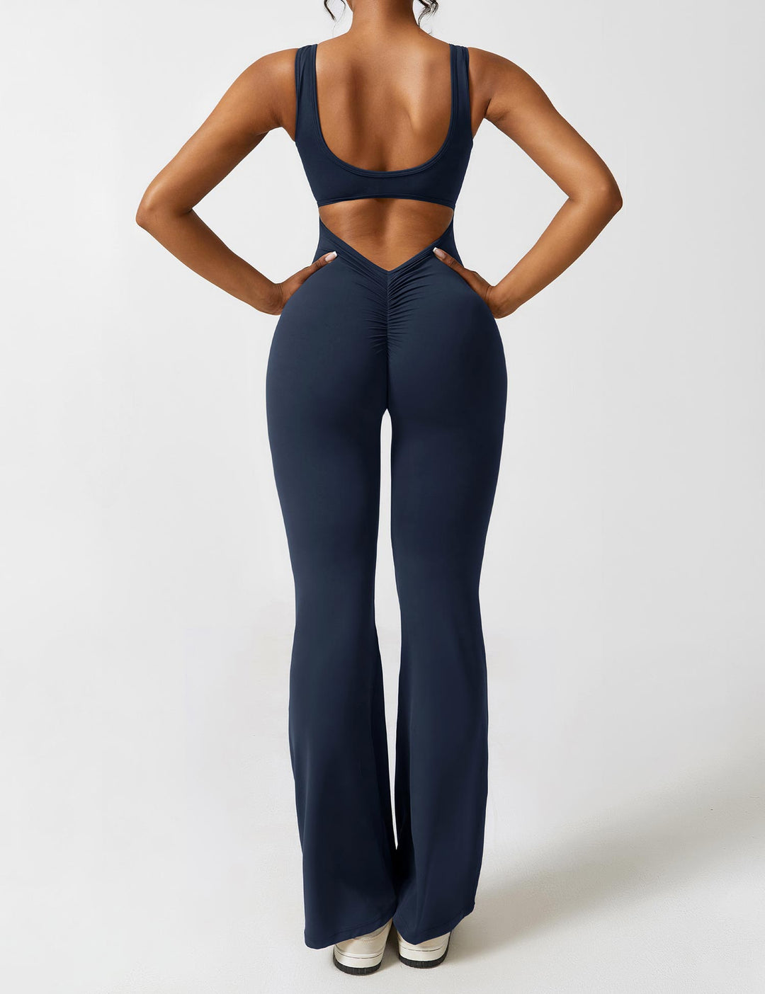 Mirla | V-rygg Utsvängd Jumpsuit-Eva Jonsson