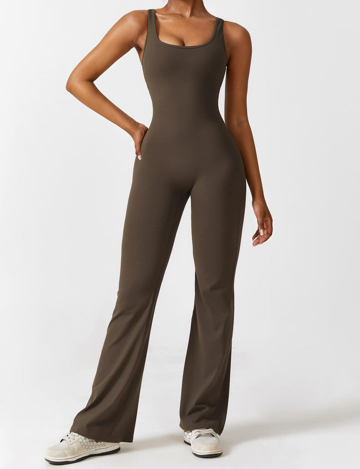 Mirla | V-rygg Utsvängd Jumpsuit-Eva Jonsson