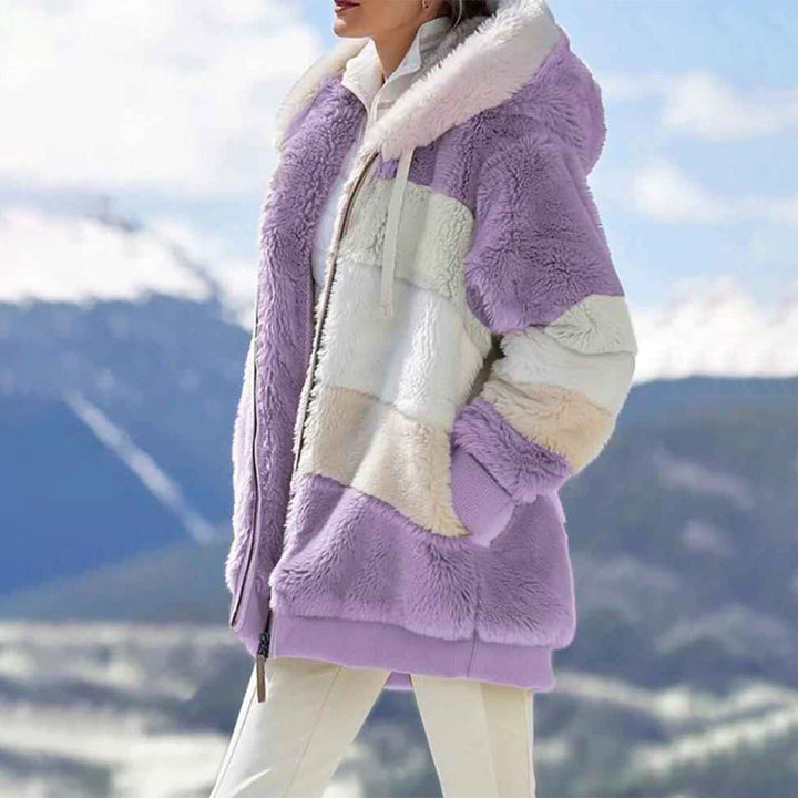 Mirla | Varm Oversized Damjacka med Huva Långa Ärmar Jacka för Kalla Dagar-Eva Jonsson