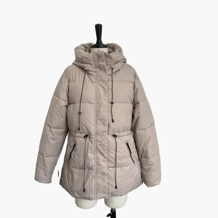 Mirla | Vinter Steppjacka med Huva - Moderiktig, Varm Kappa för Fritid och Vardag-Eva Jonsson
