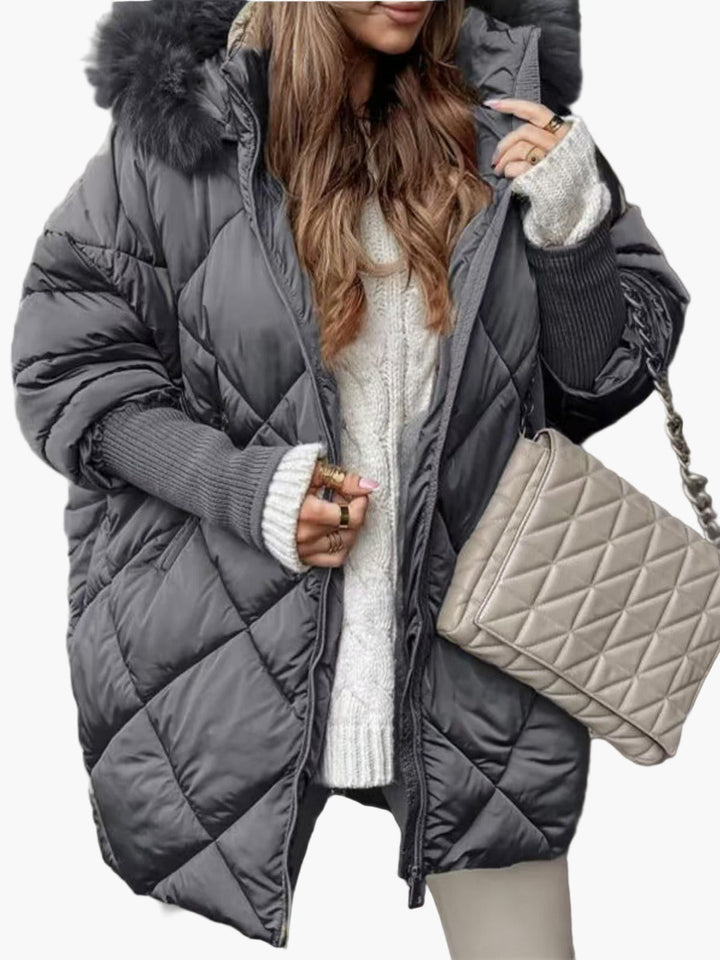 Mirla | Vinter Steppjacka med Huva och Oversize-Look - Modernt Utomhusjacka för Kalla Dagar-Eva Jonsson