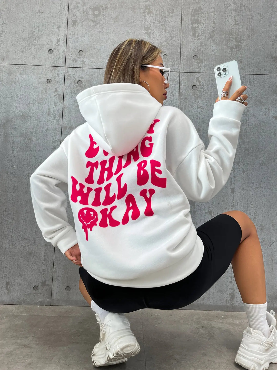 Mirla | Will Be Okay Hoodie för Damer-Eva Jonsson