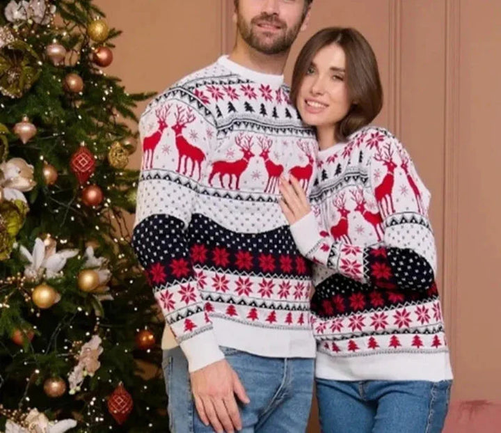 Mirla | med renar och snöflingor Unisex stickad-Eva Jonsson