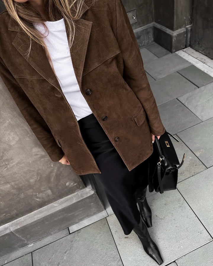 Mirla | och modern dam-blazer i mockaimitation-Eva Jonsson