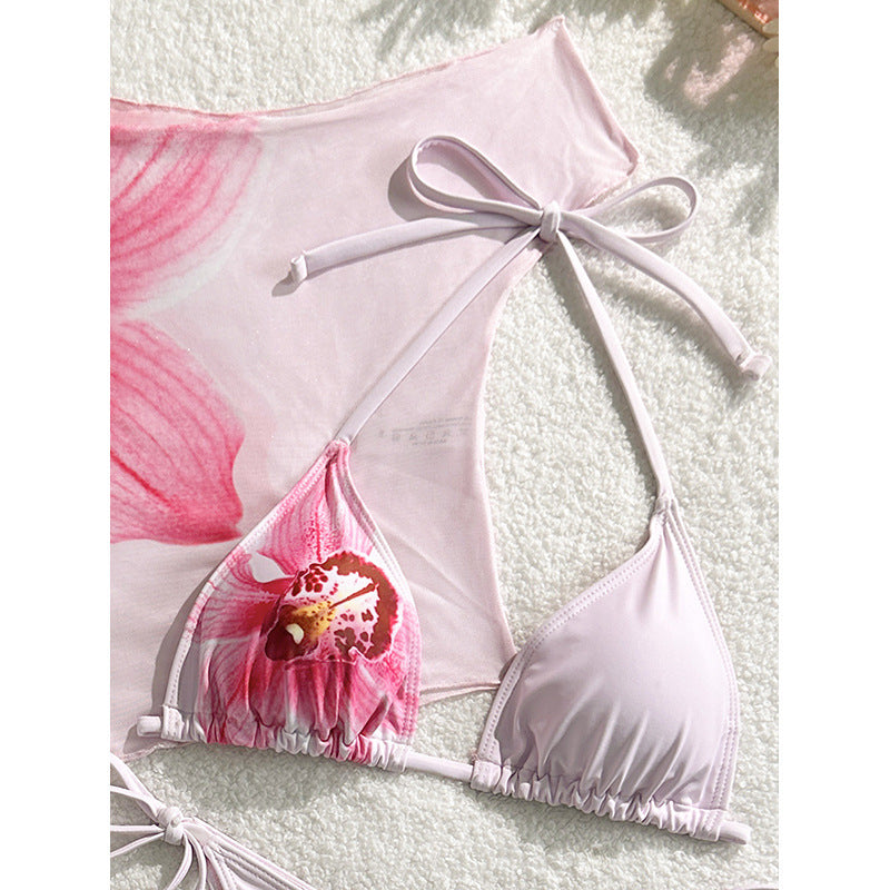 Damen Bikiniset mit floralem Oberteil und hohem Beinausschnitt Echo Archiv