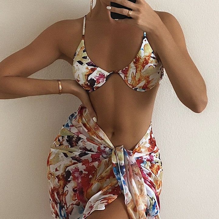 Damen Bikini-Set mit verstellbaren Trägern und floralem Wickelrock Echo Archiv