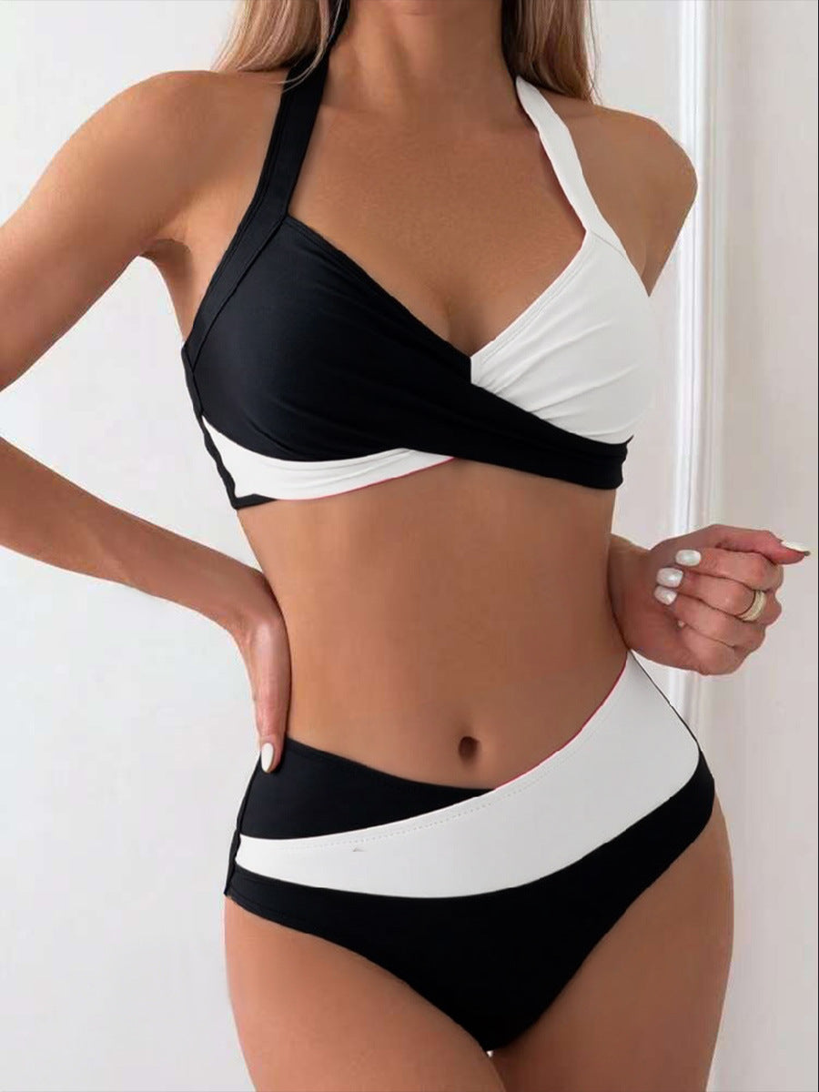 Damen Modischer Bikini mit asymmetrischem Schnitt und Kontrastdetails Echo Archiv