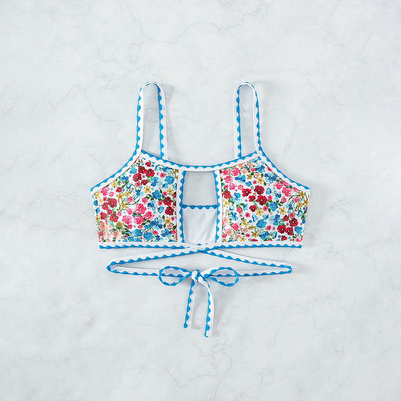 Damen Bikini-Oberteil mit floralem Design und verspielten Bindebändern Echo Archiv