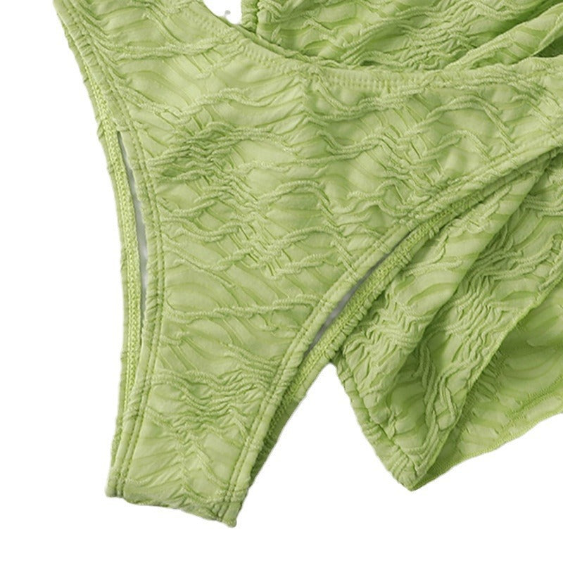 Damen Bandeau-Bikini mit dekorativem Ringdetail und Wickelrock Echo Archiv