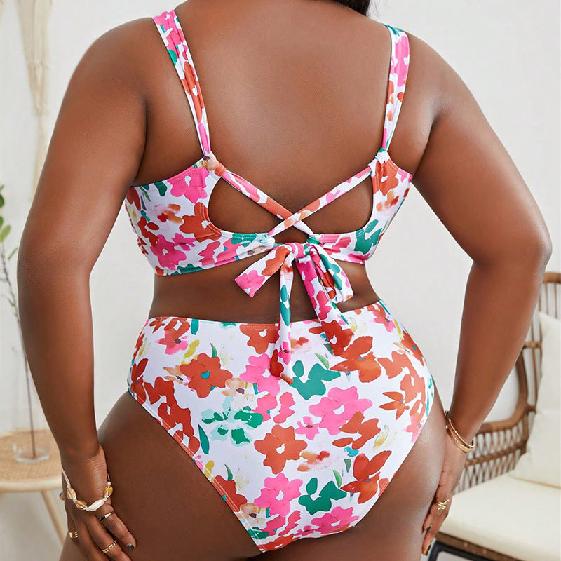 Damen Bikini-Set mit modischem Crop-Top und hochgeschnittenem Unterteil Echo Archiv