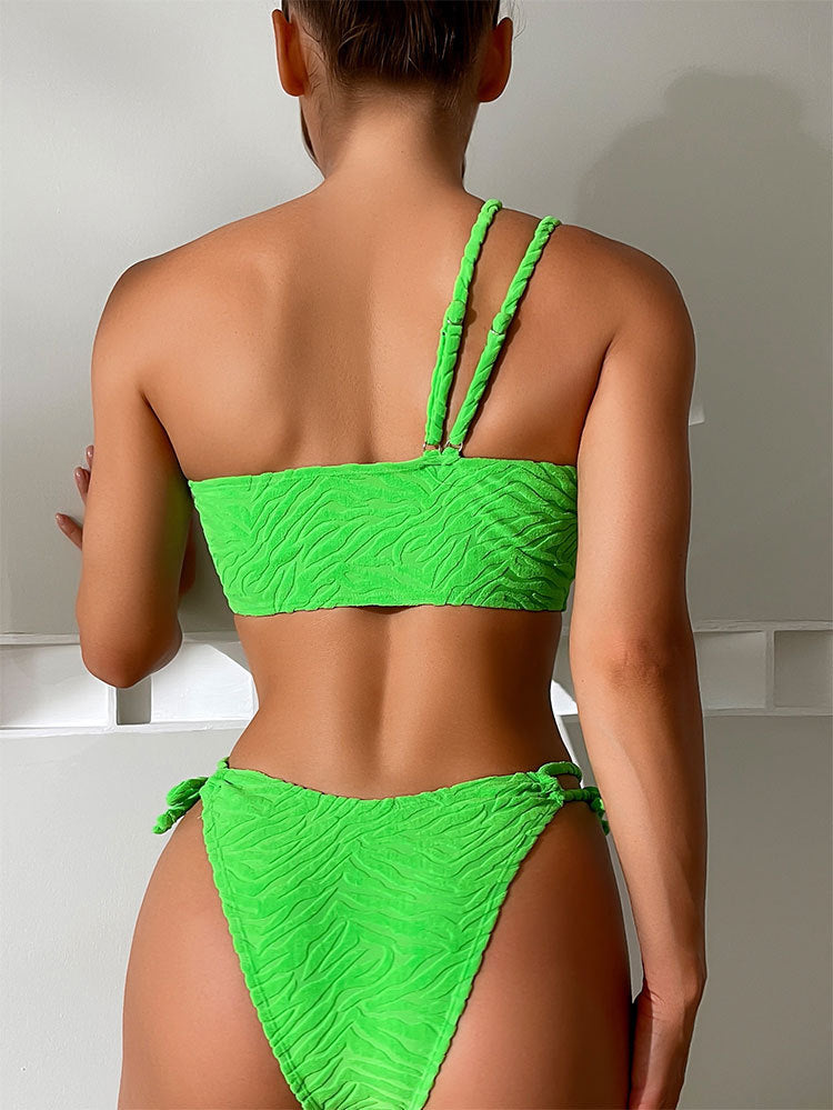 Damen Bikini-Set mit innovativem Wickeldetail und elastischem Material Echo Archiv
