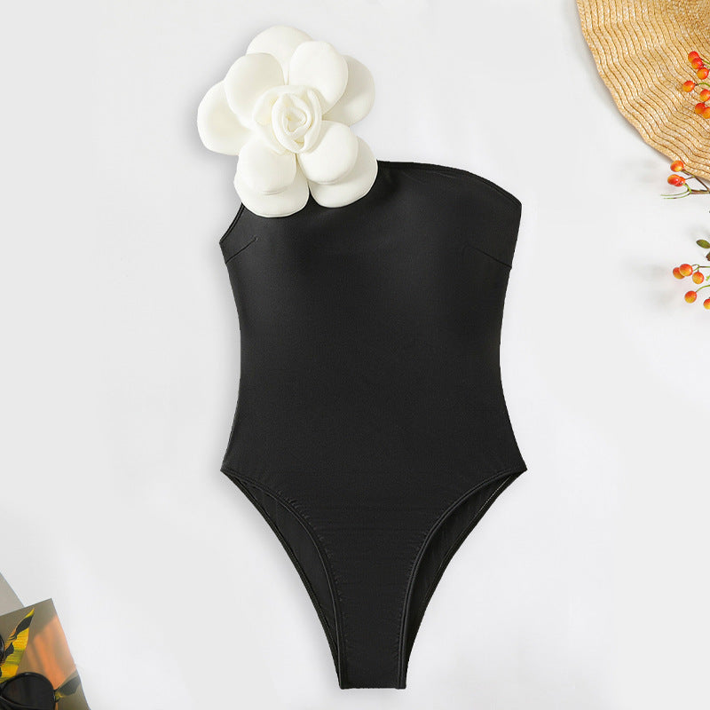 Damen Eleganter One-Shoulder-Badeanzug mit floralen Applikationen Echo Archiv
