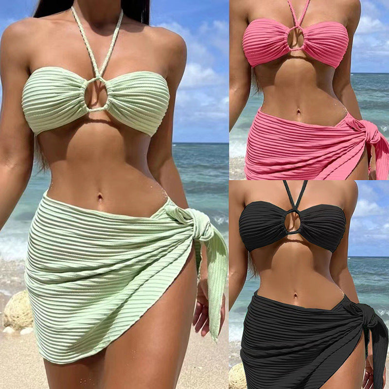 Damen Bandeau-Bikini mit dekorativem Ringdetail und modischem Wickelrock Echo Archiv