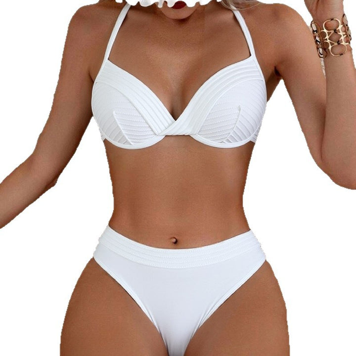 Damen Bikini mit femininem Schnitt und strukturierten Details Echo Archiv