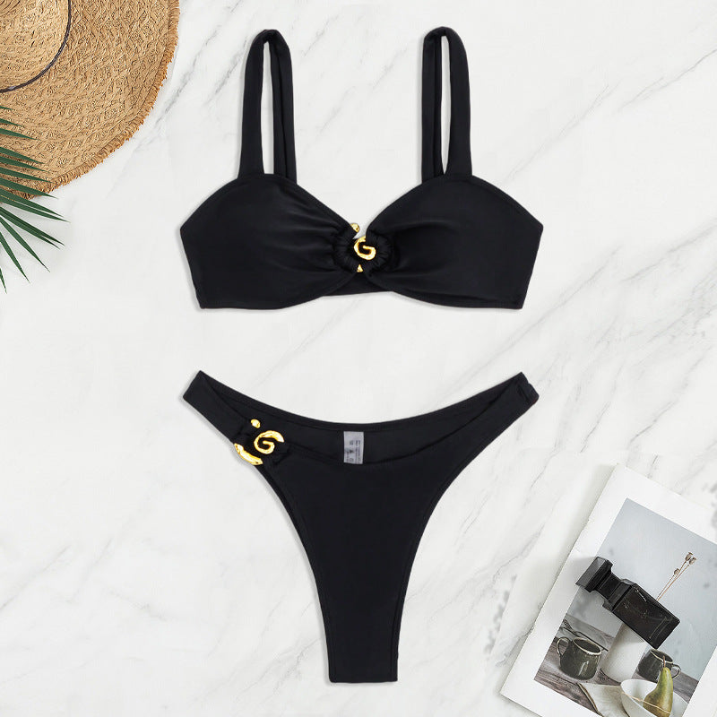 Damen Bikini mit eleganten Gold-Details Echo Archiv