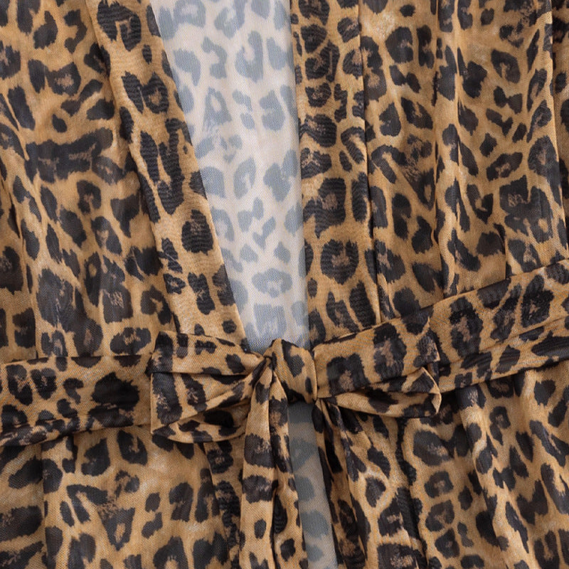 Damen luftiger Strandüberwurf mit trendy Leopardenprint Echo Archiv