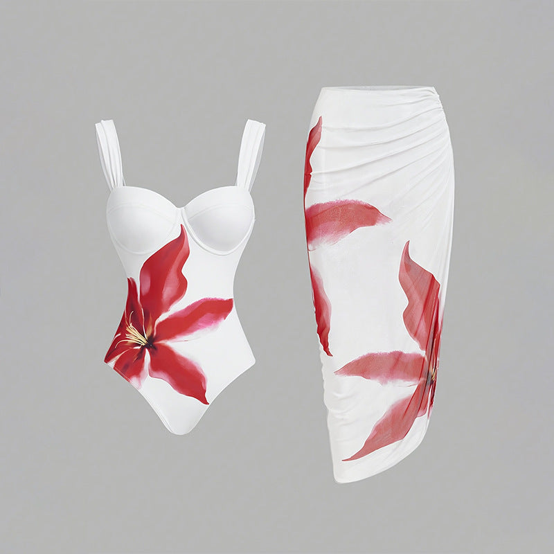 Damen Bademoden-Set mit floralem Oberteil und elegantem Wickelrock Echo Archiv