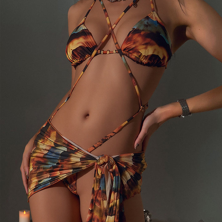 Damen Triangel-Bikini mit modischem Wickelrock und eleganter Bindeoption Echo Archiv