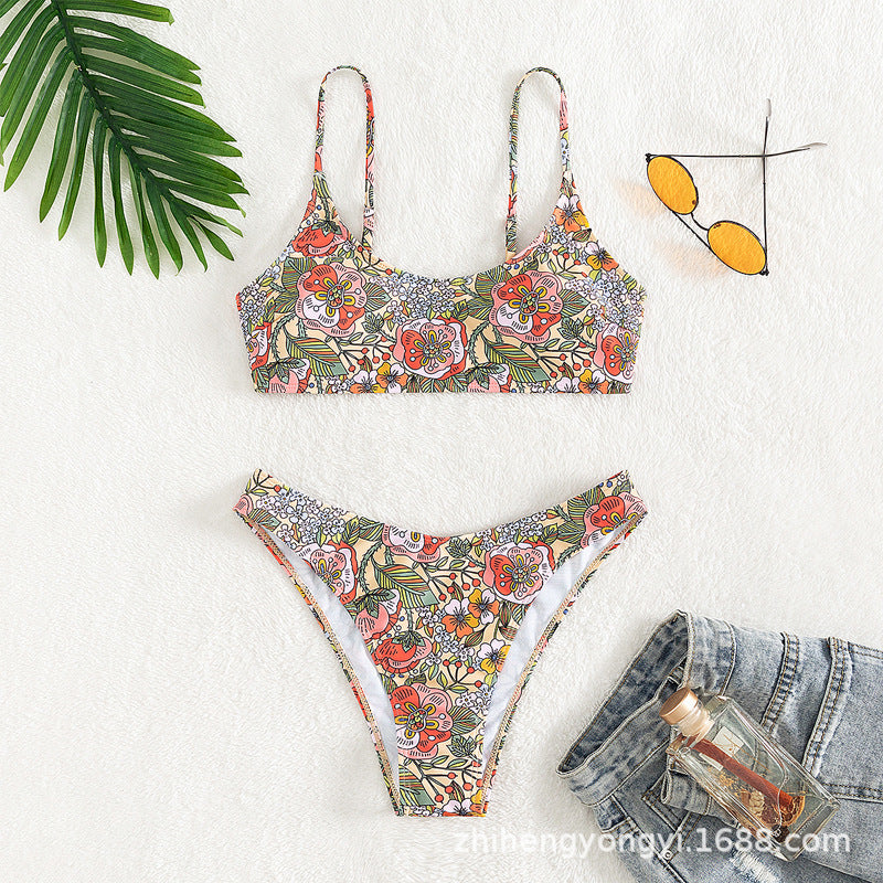 Damen Sportliches Bikini-Set mit floralem Design Echo Archiv