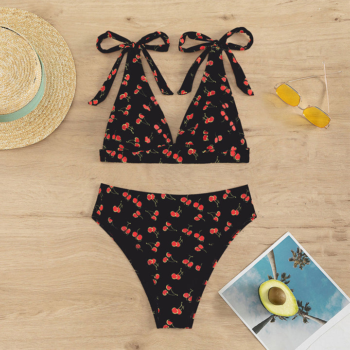 Damen Triangel-Bikini mit verspieltem Kirschmotiv Echo Archiv