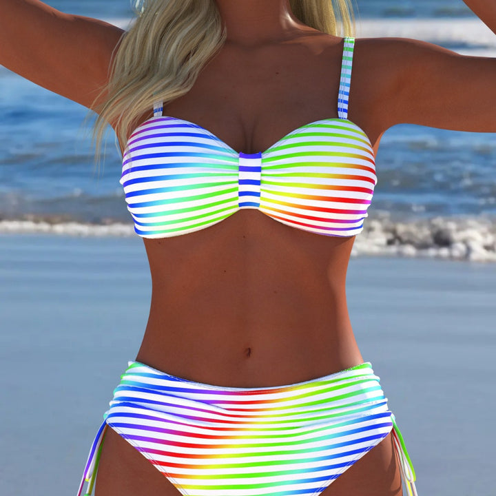 Dame Bikini-set med stiligt rutig mönster och guldfärgade accenter Mirla-Eva Jonsson