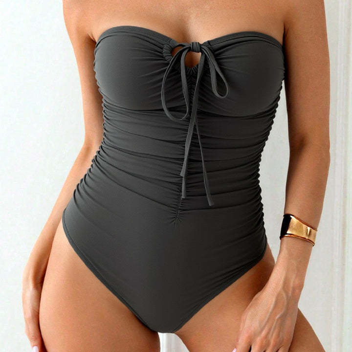 Damen Bandeau-Badeanzug mit Raffung und modischem Schlitz Echo Archiv