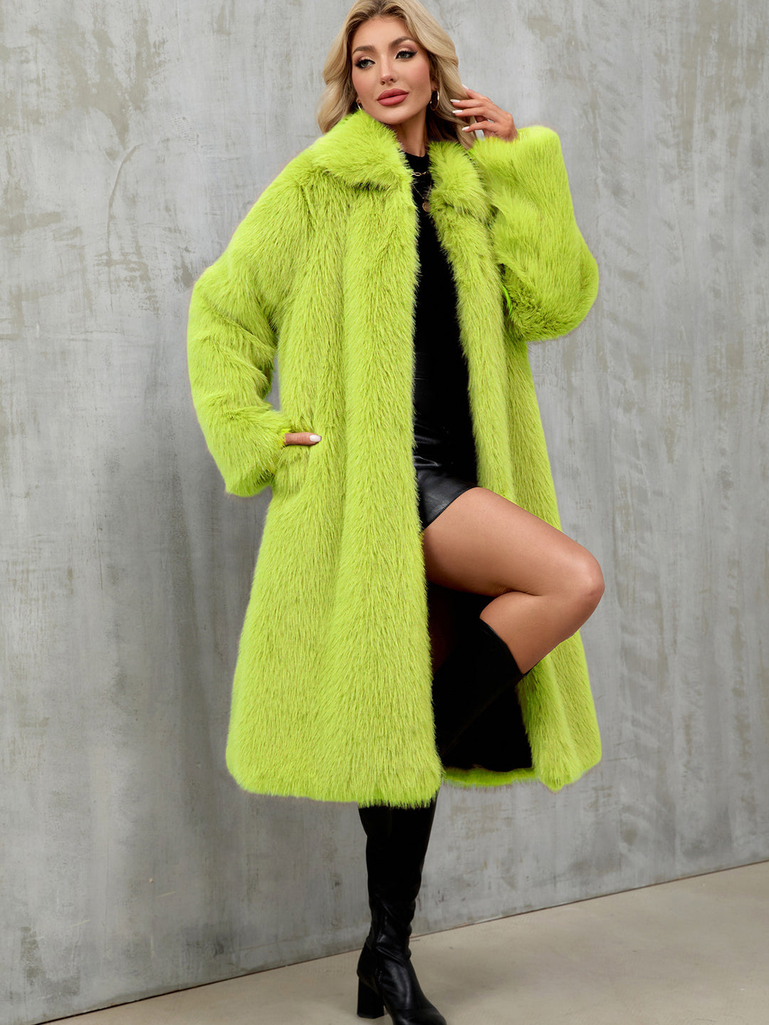 Damer Fuzzy Konstpälsrock med elegant slag Eva Jonsson