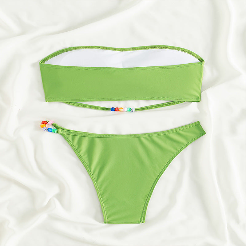 Damen Bandeau-Bikini-Set mit modischen Schnürdetails und zierlichem Anhänger Echo Archiv