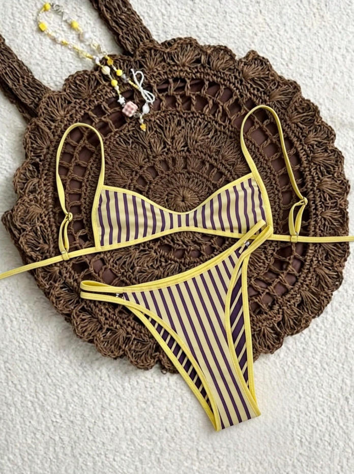 Damen Zweiteiliger Bikini mit elegantem Streifenmuster Echo Archiv