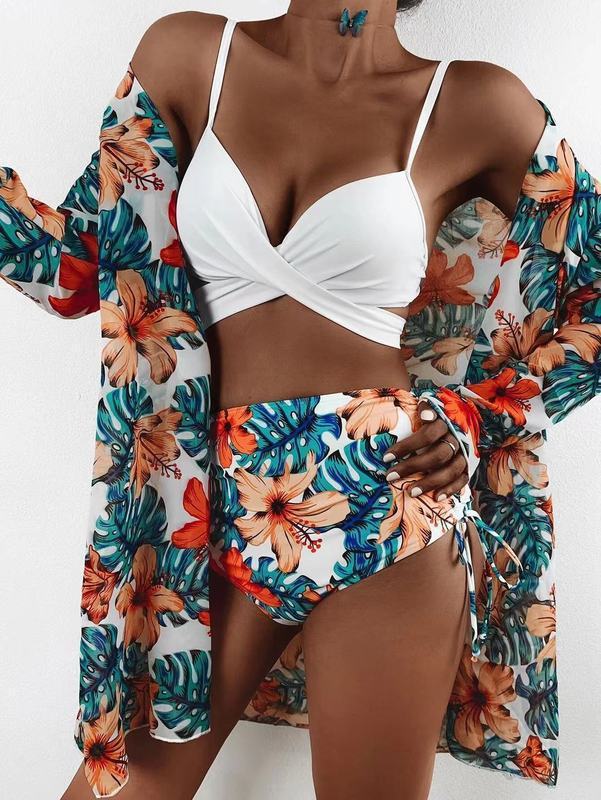 Damen Bikiniset mit floralem Kimono und hoch geschnittenem Oberteil Echo Archiv