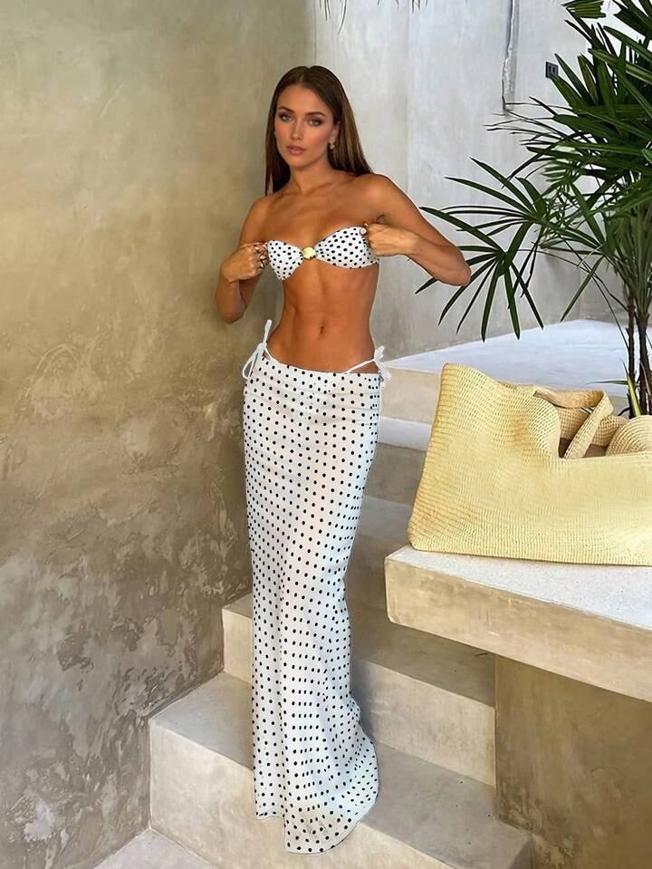 Damen Bandeau-Bikini mit modischer Schnittführung Echo Archiv