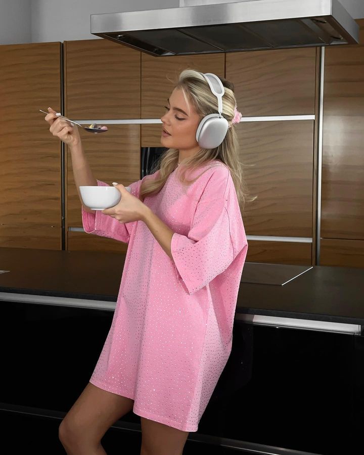 Dame Oversized T-shirt med glänsande accenter Eva Jonsson