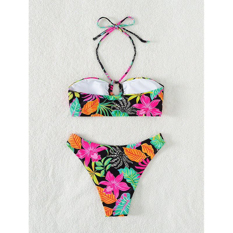 Damen Bandeau-Bikini mit modischem Cut-Out Design und hochgeschnittenem Slip Echo Archiv