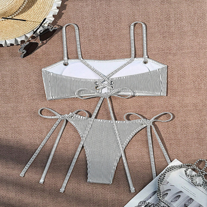 Damen Bikiniset mit modischem Streifenmuster und verstellbaren Schnürdetails Echo Archiv
