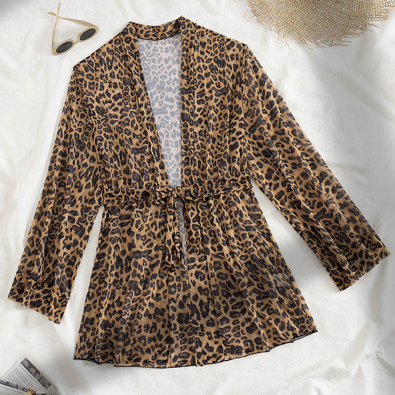 Damen luftiger Strandüberwurf mit trendy Leopardenprint Echo Archiv